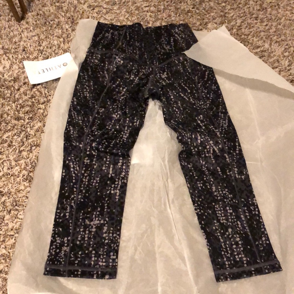 NEW w/TAGS XXS ATHLETA Salutation Stash pocket Capri
